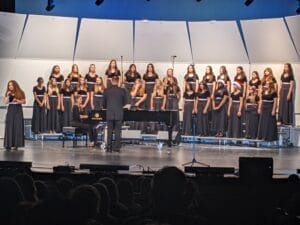 HS-choir4-scaled
